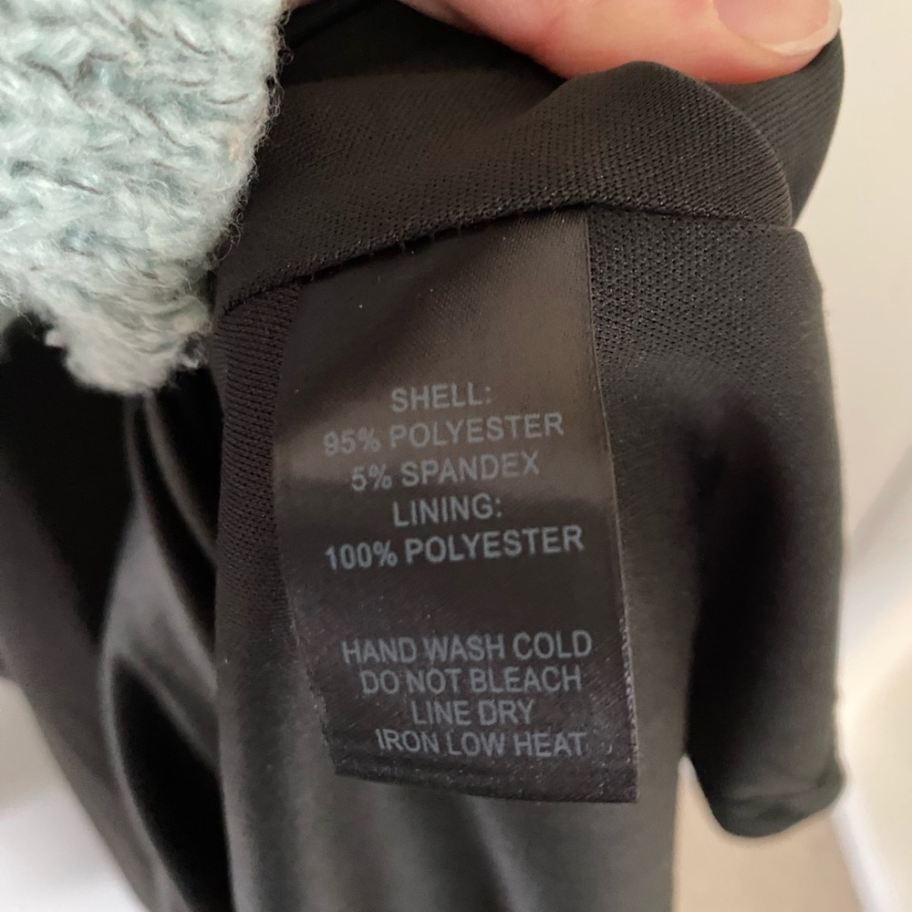 Lulu's Classic Black Formal Dress with Mermaid Hem - Picture 6 of 6